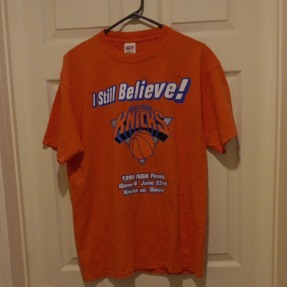 New York Knicks 90s Orange T-Shirt